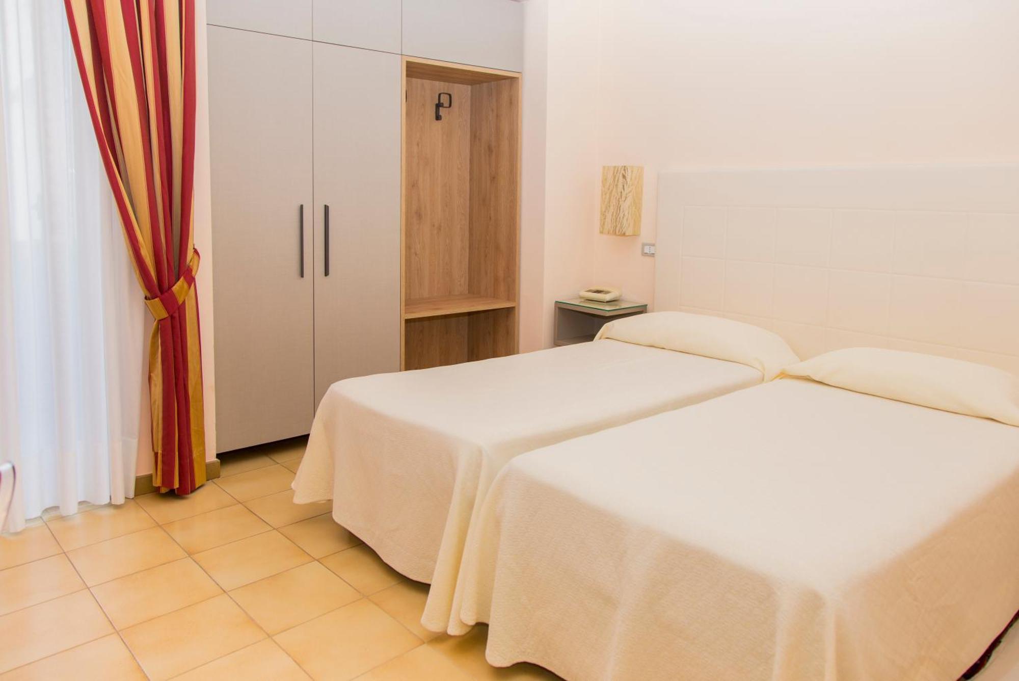 Hotel Il Mulino Capo dʼOrlando Dış mekan fotoğraf