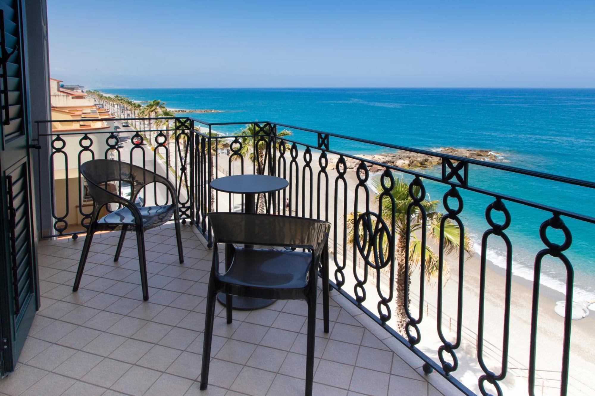 Hotel Il Mulino Capo dʼOrlando Dış mekan fotoğraf
